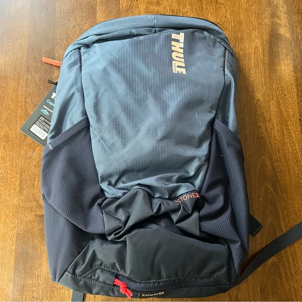 Thule Capstone 22L Hiking Backpack - Picture 3 of 6